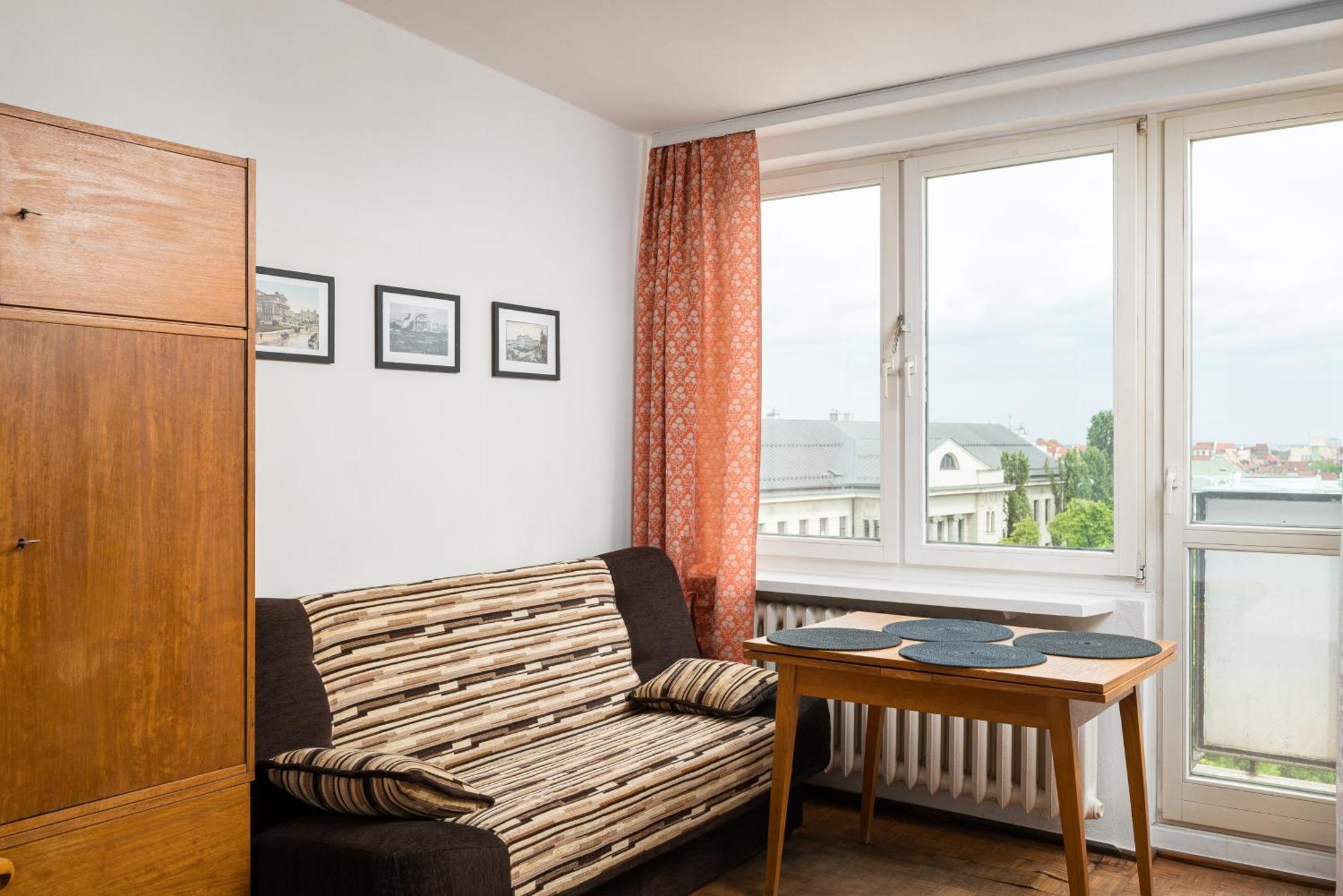 Butas Old Town 3-bedroom *