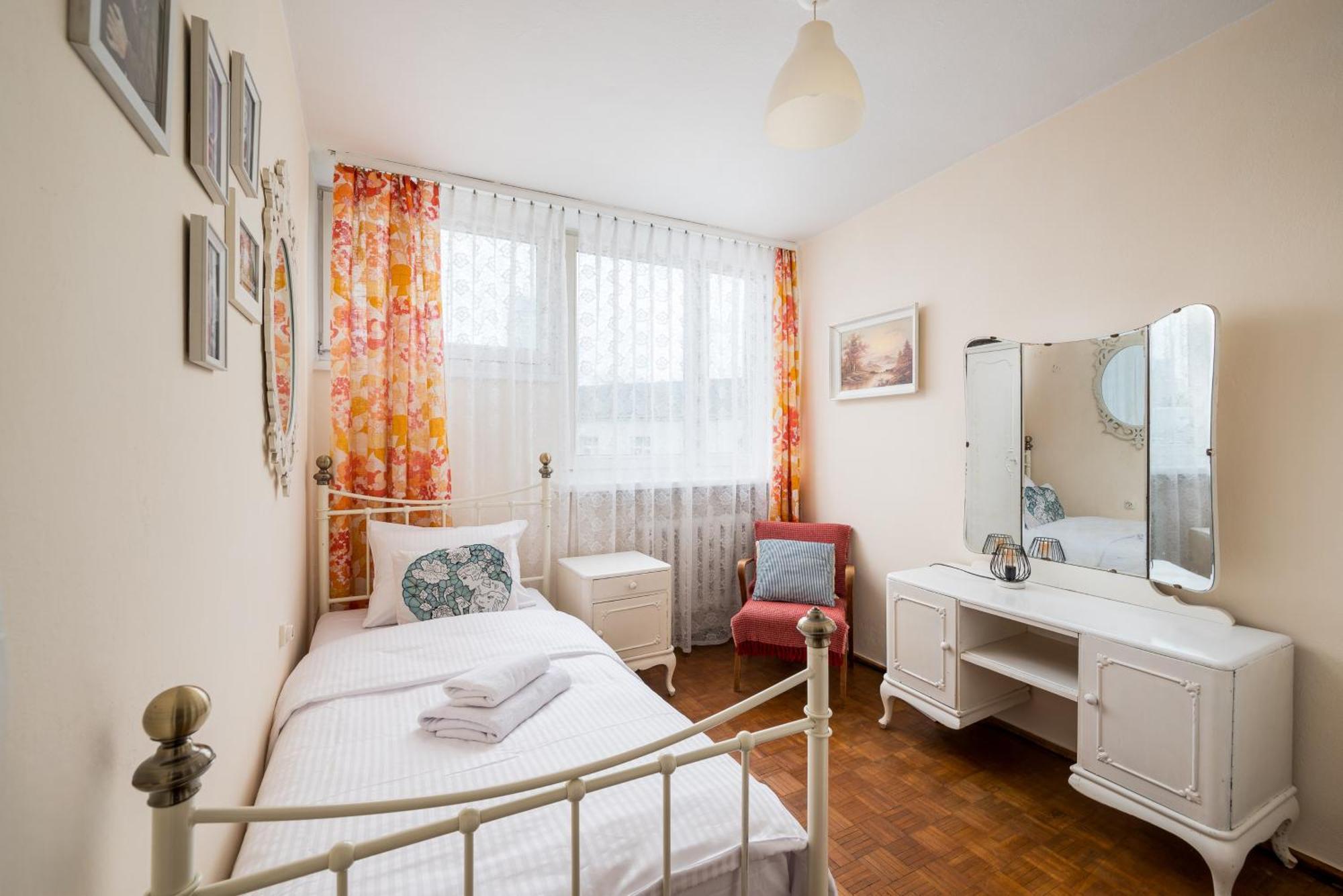 Old Town 3-bedroom * Warsaw